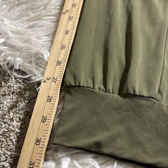 HeartLoom jumpsuit  Womens size Medium Rivky surplice Olive Green V Neck - Picture 9 of 11